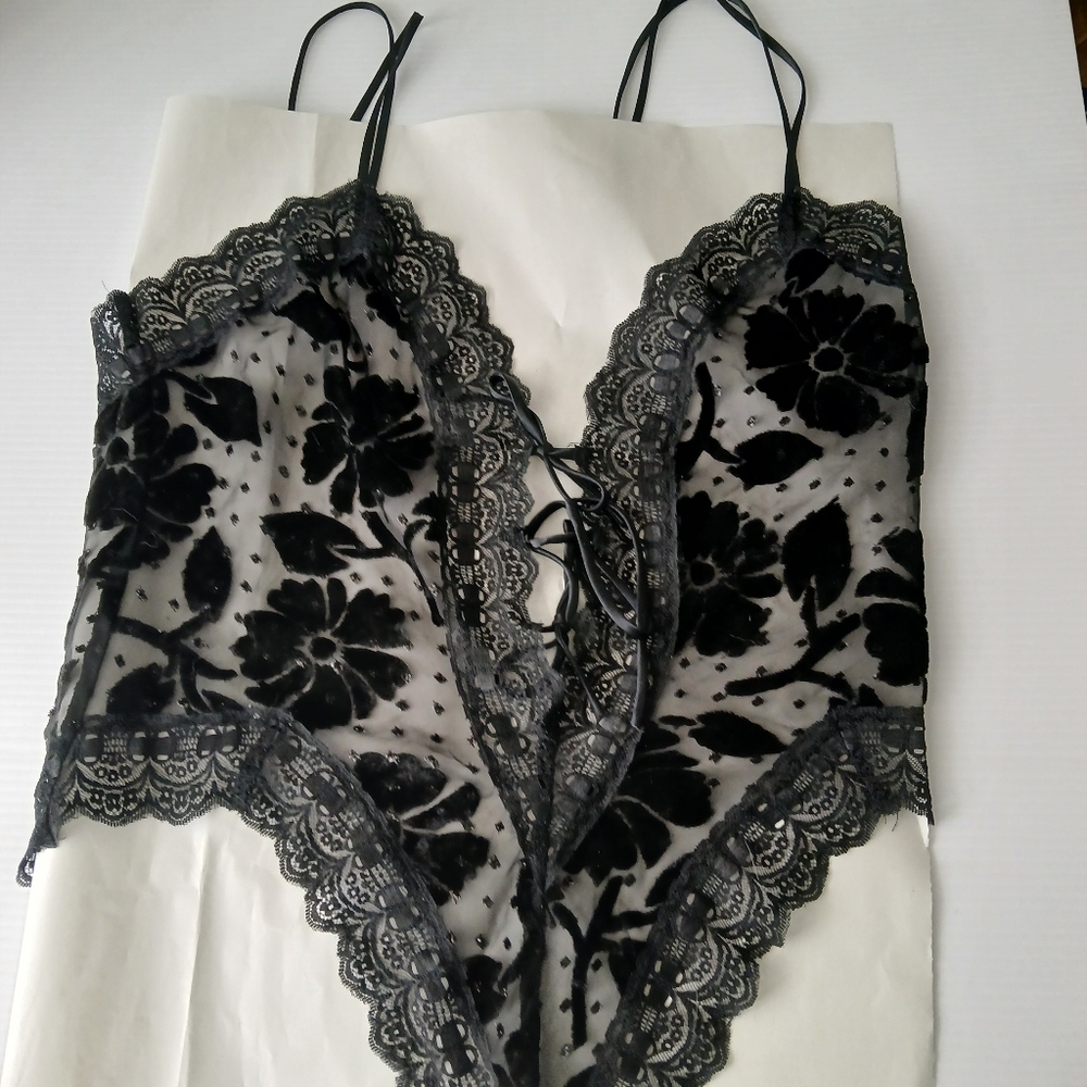Vintage Victoria's Secret Gold Label Lace And Velvet Teddy Size Medium